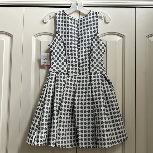 NWT - Iris & Ivy dress, size 7 - grey and white - Picture 3 of 6